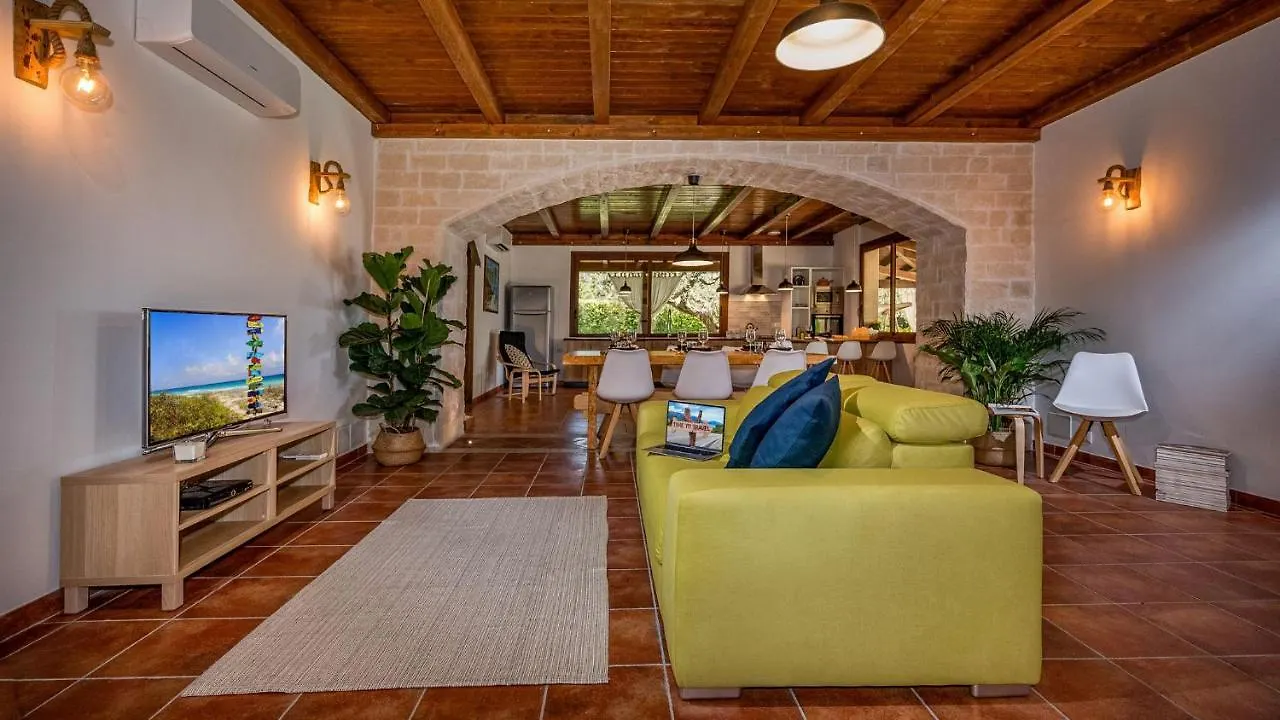 Villa Cutrera 8, Emma Villas Chiaramonte Gulfi Italy