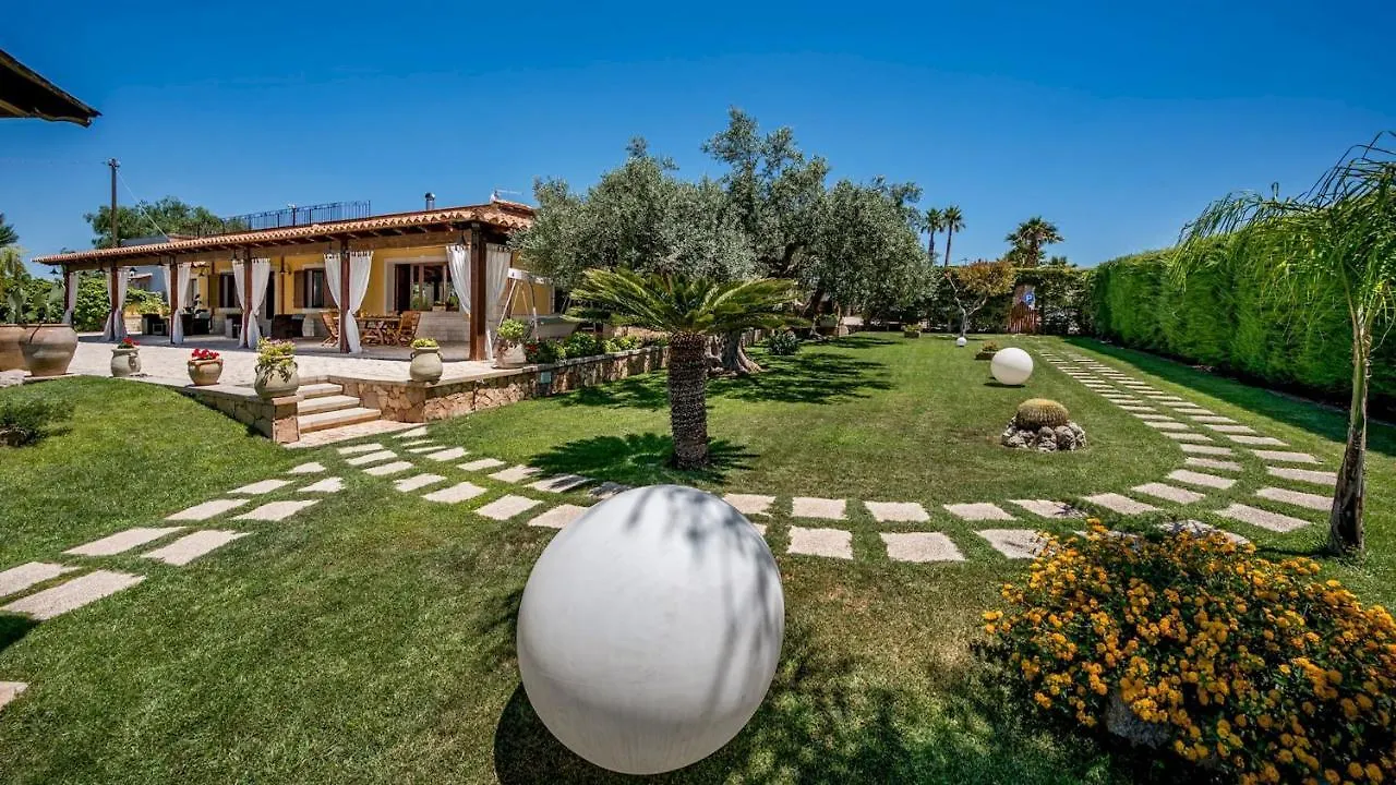 Villa Cutrera 8, Emma Villas Chiaramonte Gulfi